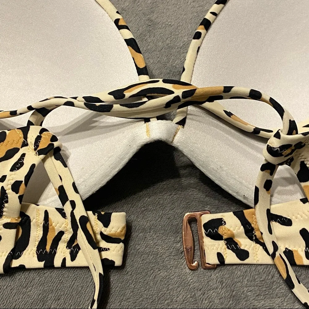 Leopard 🐆 Animal Print Bikini 👙 Top Bra with Rose Gold Hook